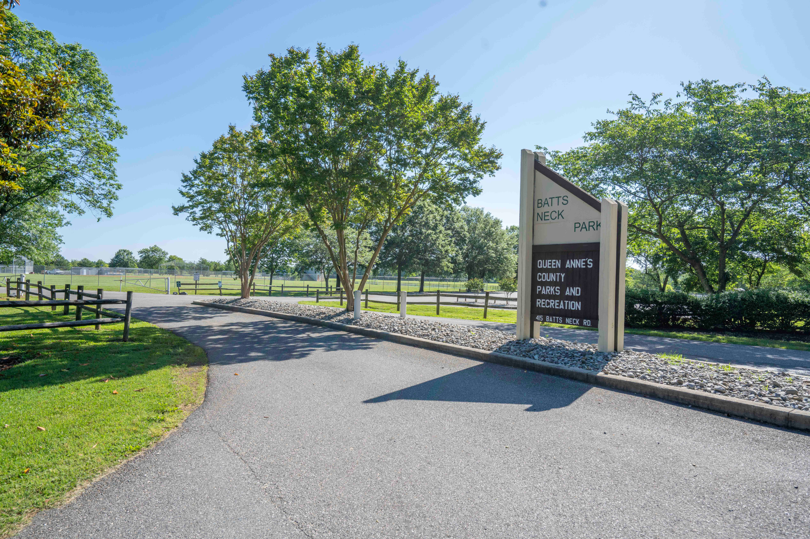 Entrance to Batts Neck Park