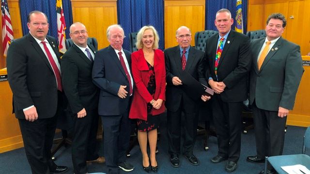 Dr C Kohler and Commissioner websize